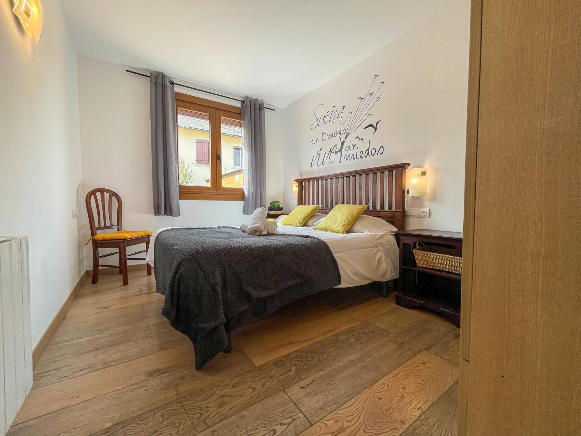 Bonita casa. Gran jardín. Con wifi. Villa Bourg-Madame Bagian luar foto